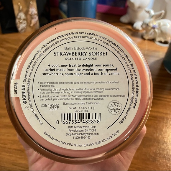 Bath & Body Works Strawberry Sorbet Candle 3 Wick Galvanized Lid Farmhouse - Picture 5 of 5